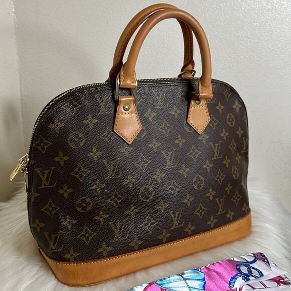 💯Authentic Louis Vuitton Monogram Alma Hand bag🍀 - Picture 3 of 17